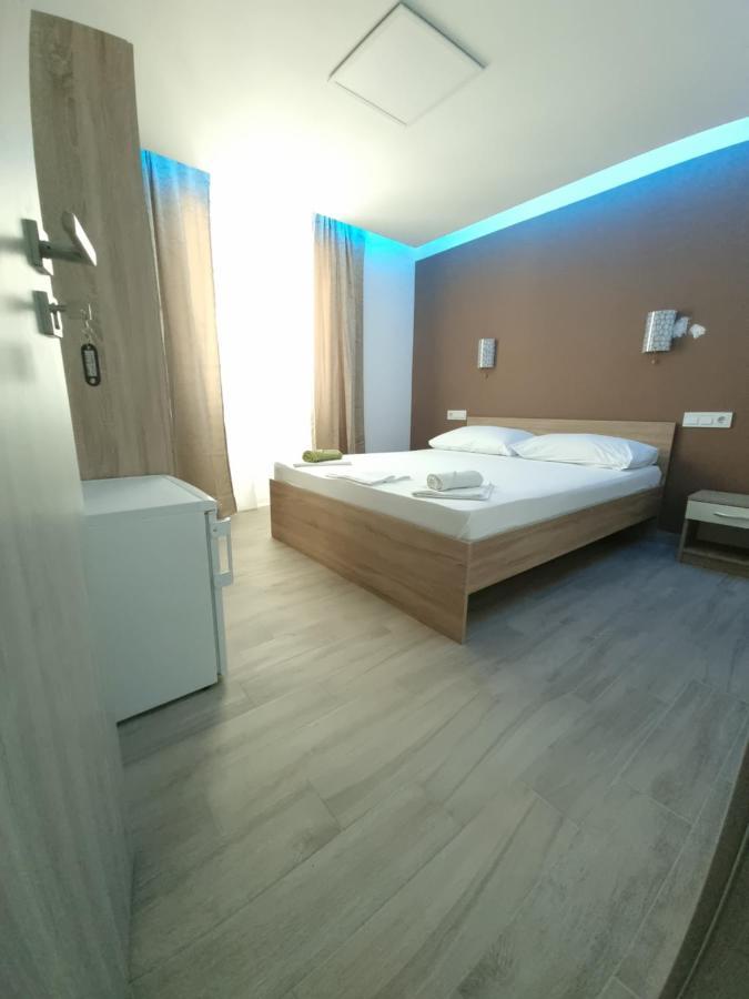 Ana & Marko Rooms Novalja Ruang foto